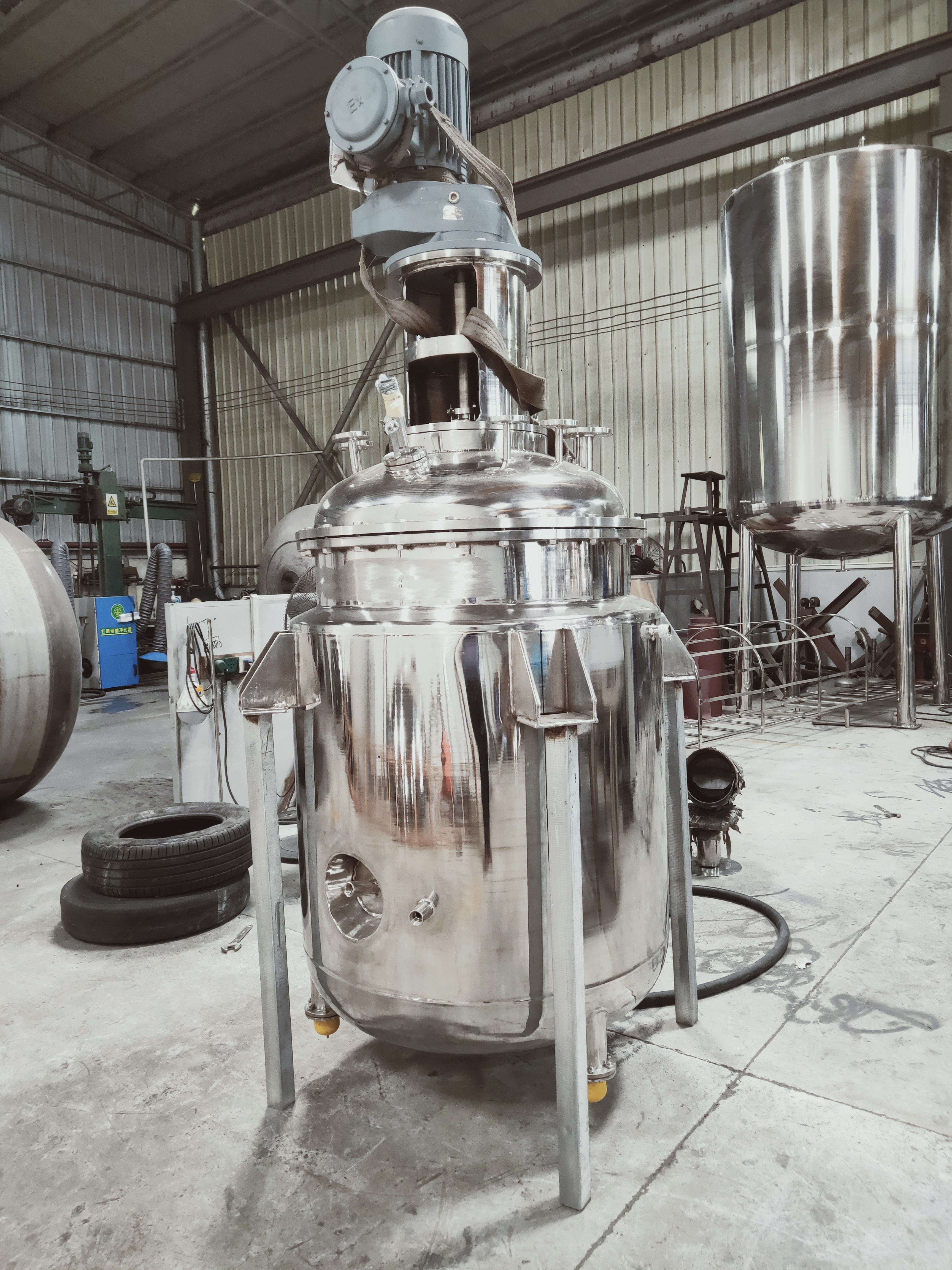 不锈钢蒸汽加热反应釜